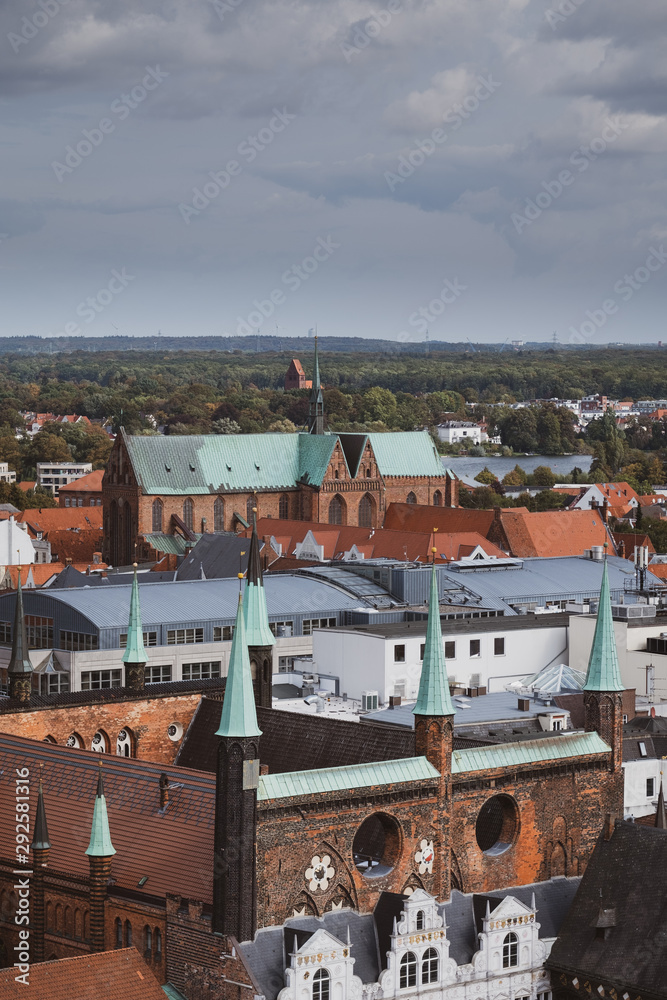 Kirche der Hansestadt Lübeck im Stil Backsteingotik
