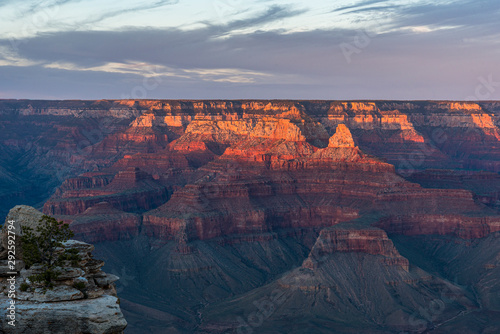 Early Evening at the Grand Canyon National Park 01