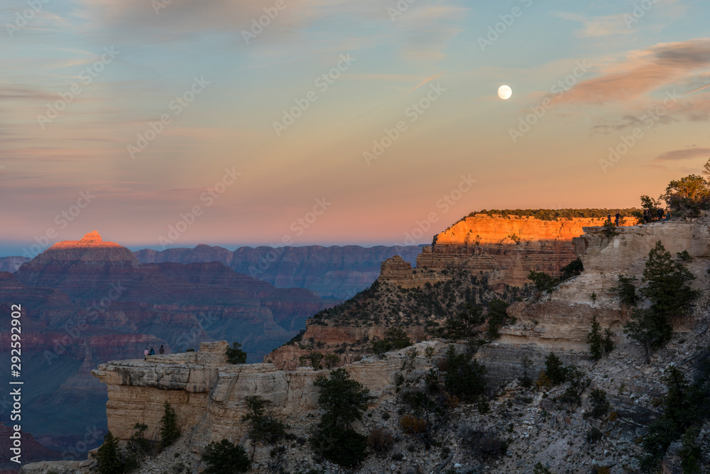 Early Evening at the Grand Canyon National Park 03