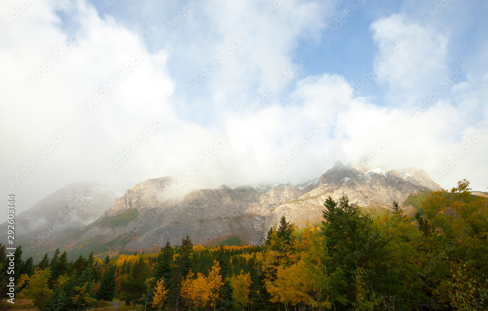 Morning mist in the mountains 