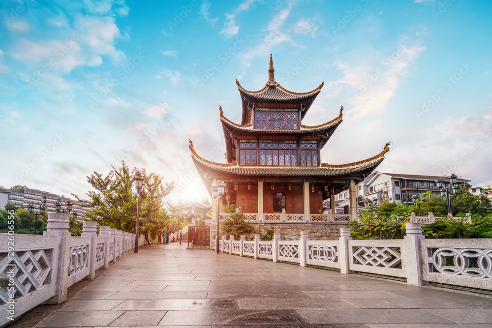 Obraz premium Ancient Architectural Landscapes and Rivers in Guiyang