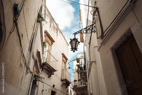 MARTINA FRANCA, ITALY / SEPTEMBER 2019: Tiny streets in the old town © sabino.parente