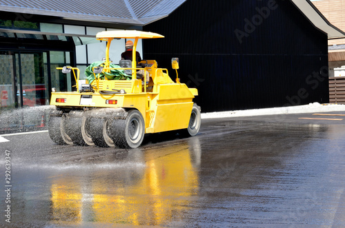 Heavy equipment 