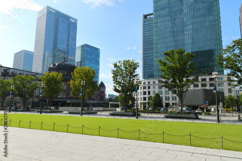 東京駅丸の内オフィスビル