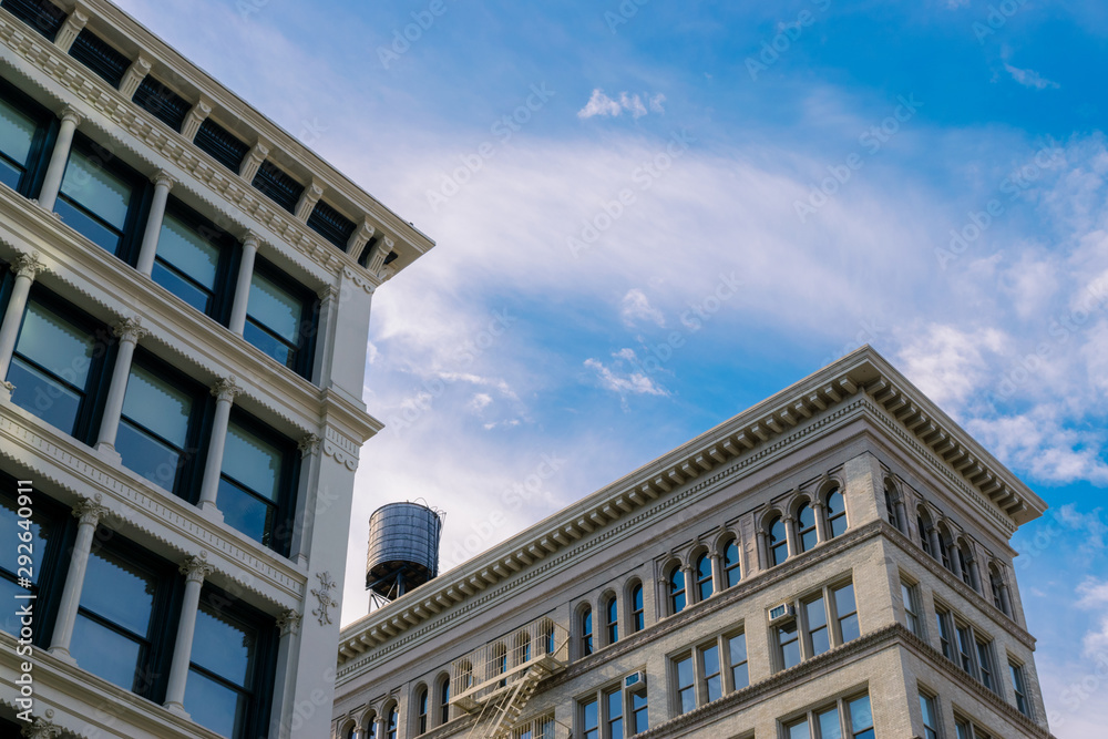 Obraz premium old office buildings in new york