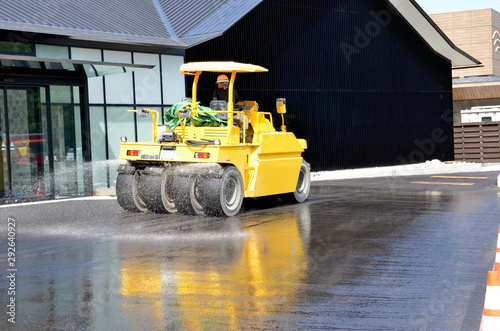 Heavy equipment 