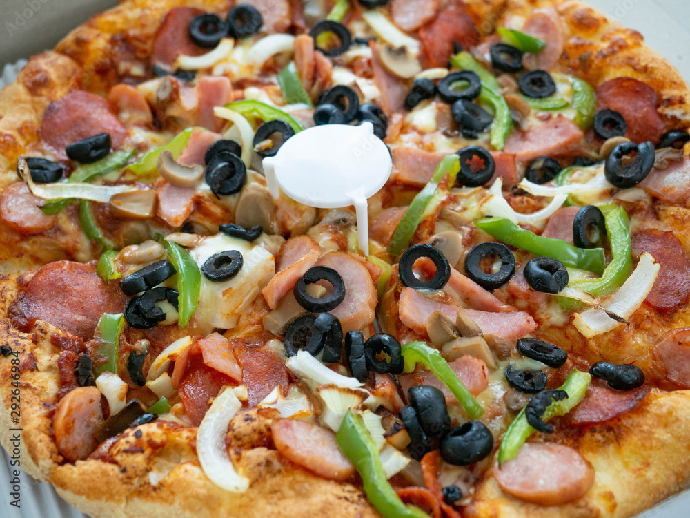 Pizza,In the box,Happy lunch,Fast Food,Fat,Dangerous Eat,Chees,meal,delicious,Close up Pizza,In the box,Happy lunch,Fast Food,Fat,Dangerous Eat,Chees,meal,delicious,Close up