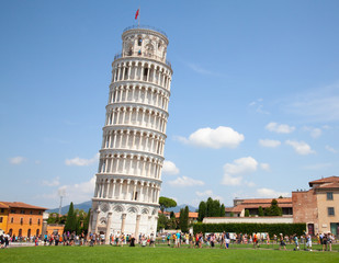 Fotobehang De scheve toren Hellende toren van Pisa Toscane  © swisshippo