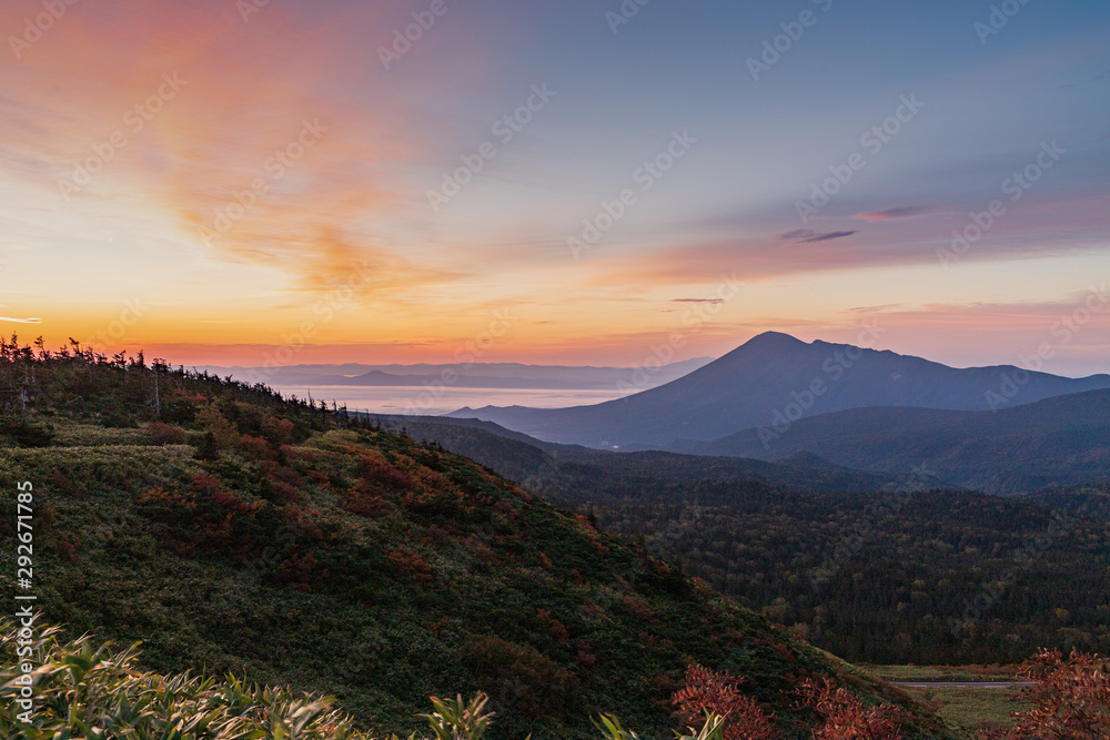 Obraz premium Towada Hachimantai National Park in early autumn