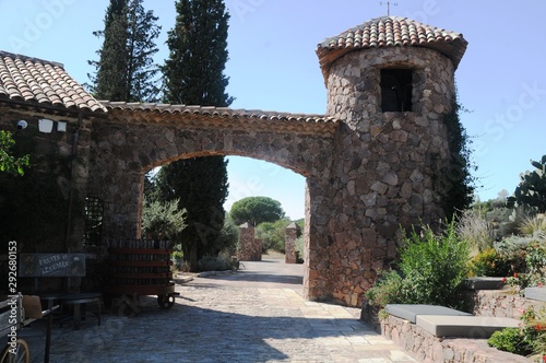 Var (France) : Château Saint-Roux à Vidauban