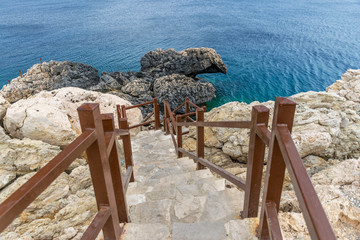 Fototapete Abstieg zum Strand Steiler Abstieg zur blauen Lagune  © Sergej Ljashenko