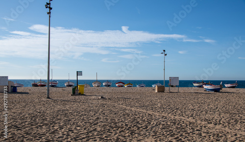 Blick über den Sandstrand Richtung Mittelmeer