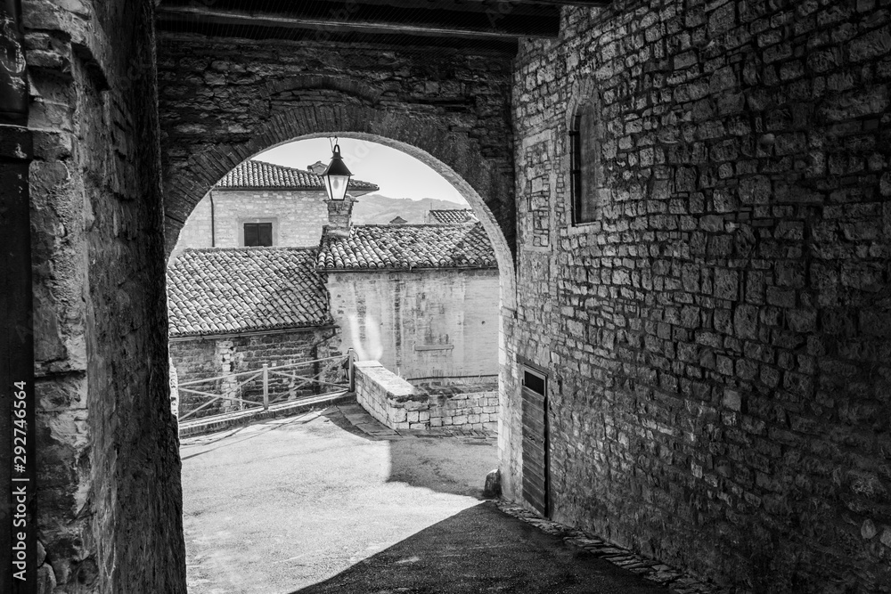 Obraz premium Arch and stones