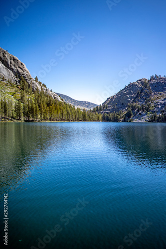 Foto Ripples in Shadow Lake in Ansel Adams Wilderness