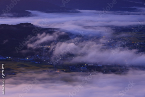 夜明けの雲海 © yspbqh14
