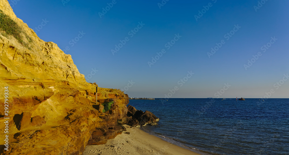 Fototapeta premium Cliffs and sea in background