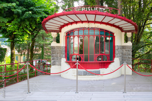 Old ticket office at the entrance of the San Pellegrino terme casino © michelangeloop