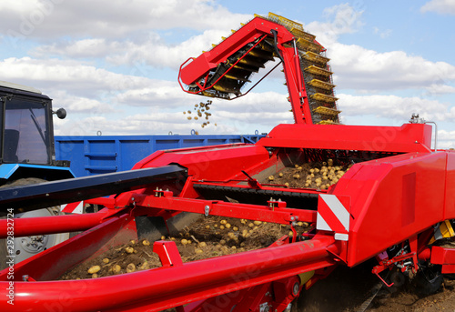 Transshipment elevator sifts potato crop