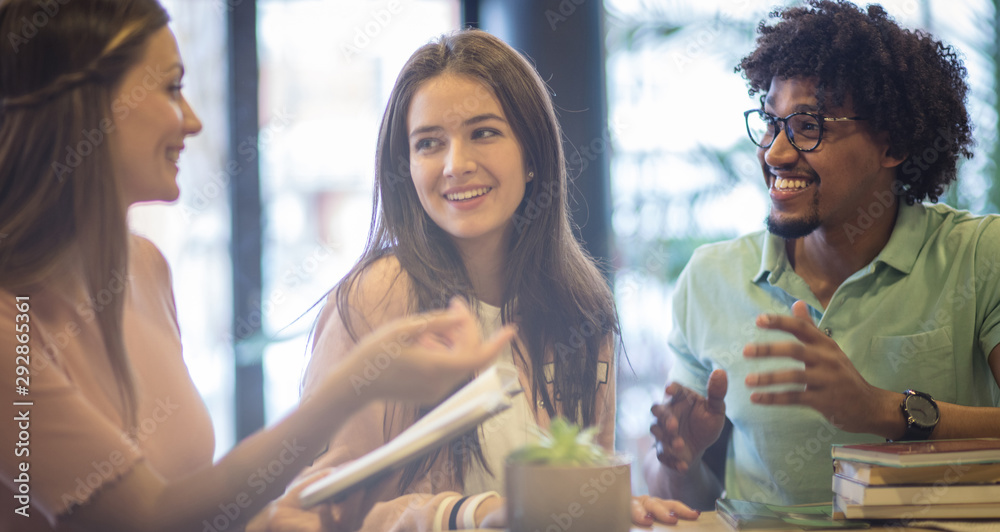 Conversation between learning. Conversation between learning.