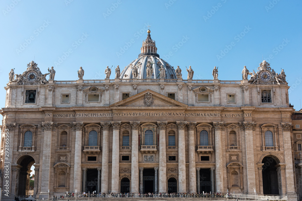 Square and Basilica of St. Peter. Rome, Vatican.