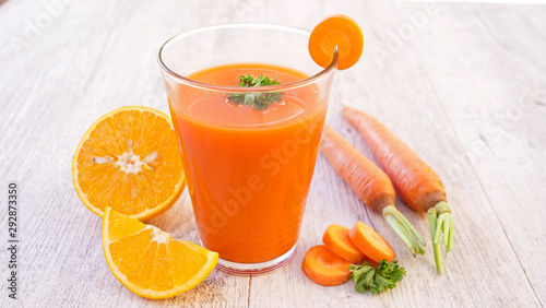 carrot and orange juice- detox vegetable juice