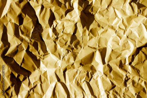 fond texture papier doré froissé