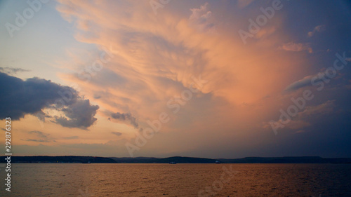 Sunset over the Aegean Sea © Vahit Telli