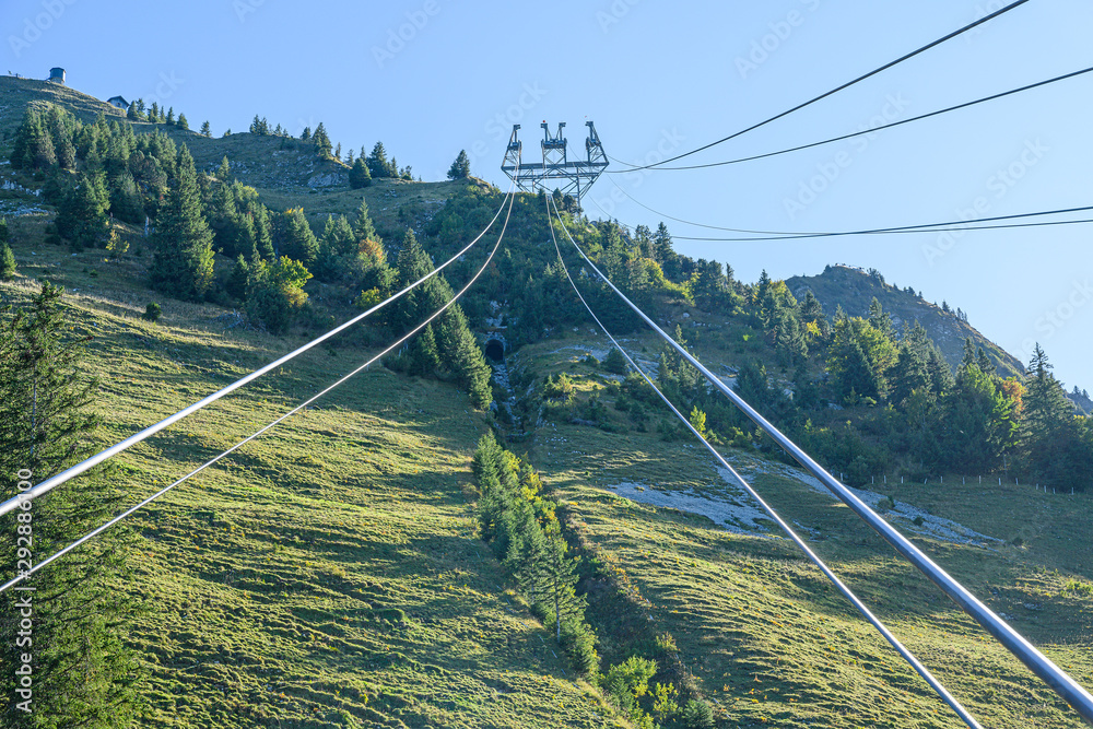 Stahlmasten und Seile der Stanserhornbahn, Stans, Nidwalden, Schweiz Stock  Photo | Adobe Stock