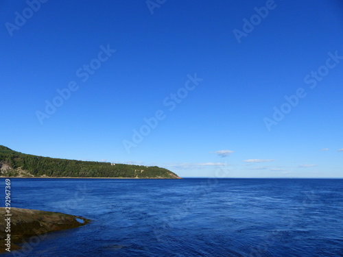 paysage du Quebec eau et forêt