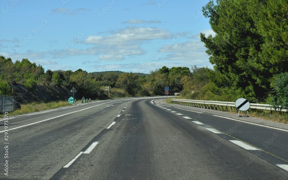 En roulant : départementale 6009 à La Palme, Aude, Occitanie