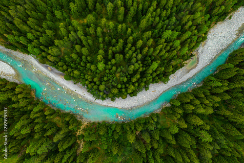Foto Inn River flowing in the forest in Switzerland