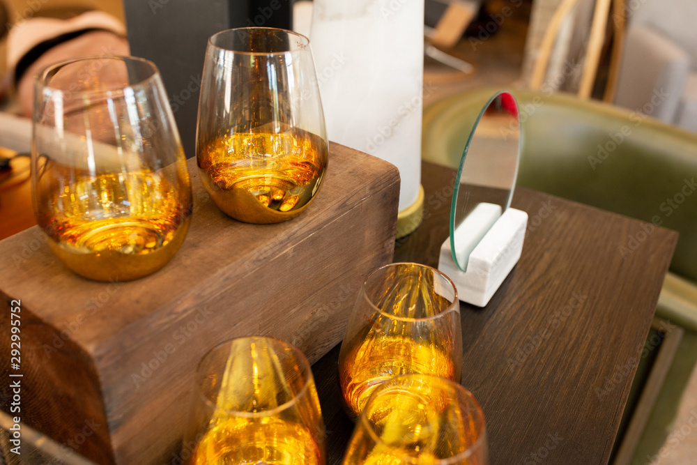 Drinking Glasses with ombré Golden Metallic Color