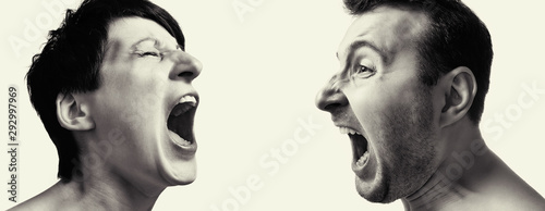 Canvas Print Man and woman yell at each other on white isolated background.