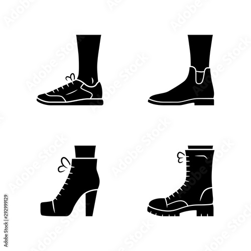 Women autumn shoes glyph icons set. Female formal and casual footwear. Stylish unisex trainers, lita. Spring, winter and fall season ankle boots. Silhouette symbols. Vector isolated illustration