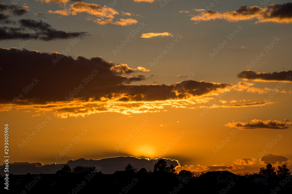 Sonnenuntergang über der Landschaft