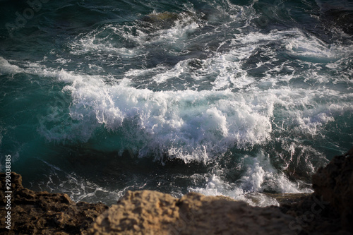 The waves of the sea © lamzin