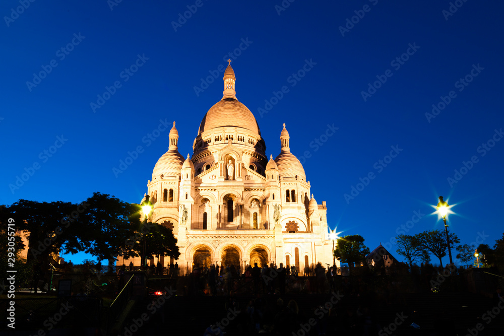 Sacre Couer at twilight