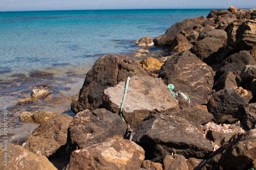 Basura en la playa Basura en la playa