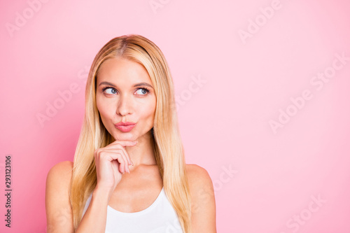 Closeup photo of pretty lady looking side empty space have brilliant idea wear casual trend outfit isolated pink color background