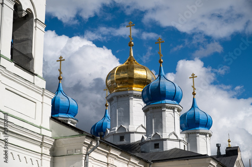 The Church of Resurrection in the Ashitkovo. Nizhny Novgorod architecture. 19-th century Ashitkovo, Voskresensk urban district, Moscow region photo