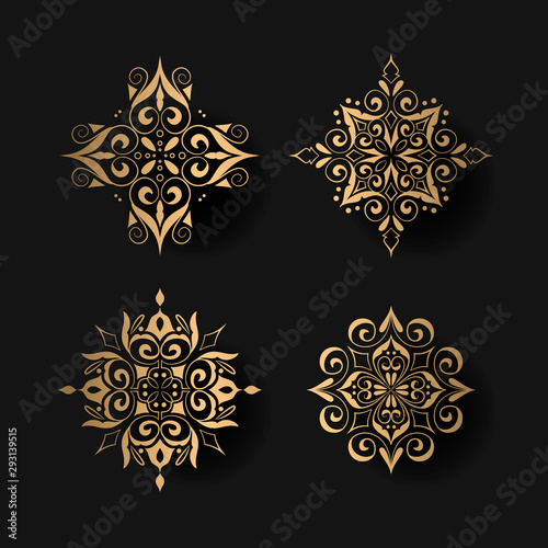 Luxury Gold Mandala Ornament Set