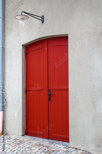 red door