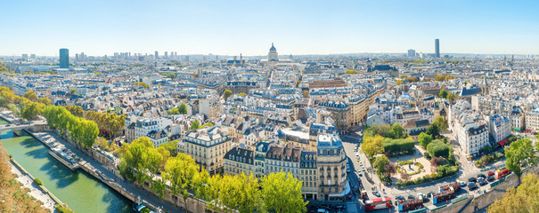 Papier peint photo Paris Panorama urbain de Paris au crépuscule  © Pavlo Vakhrushev
