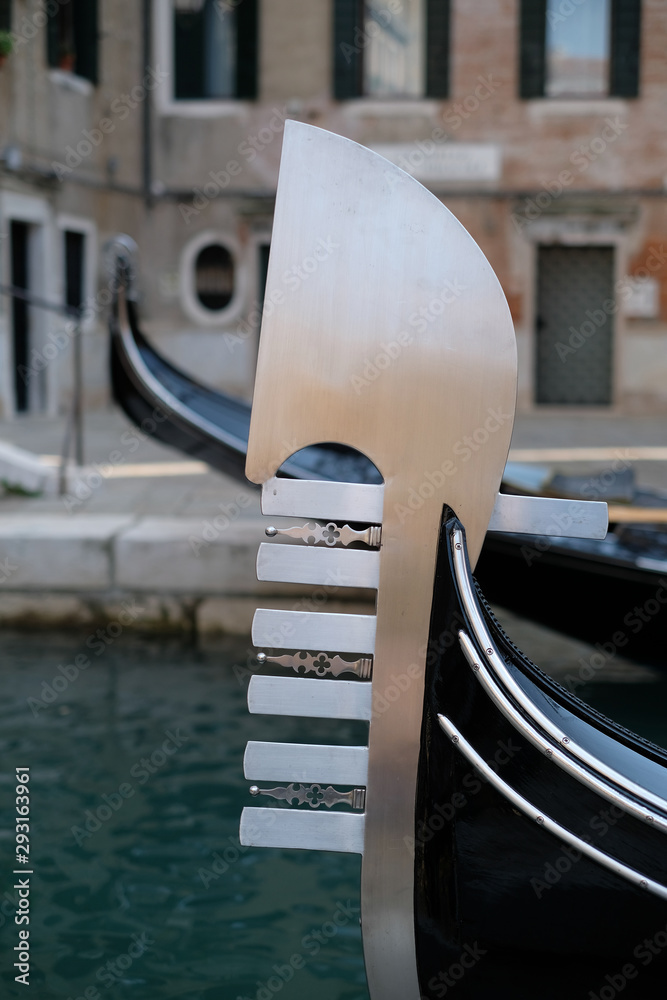 Detailansicht einer Gondel in Venedig, Italien 