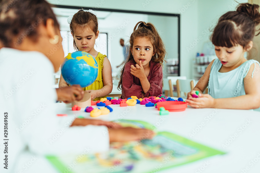 Fototapeta premium Play class is their favorite