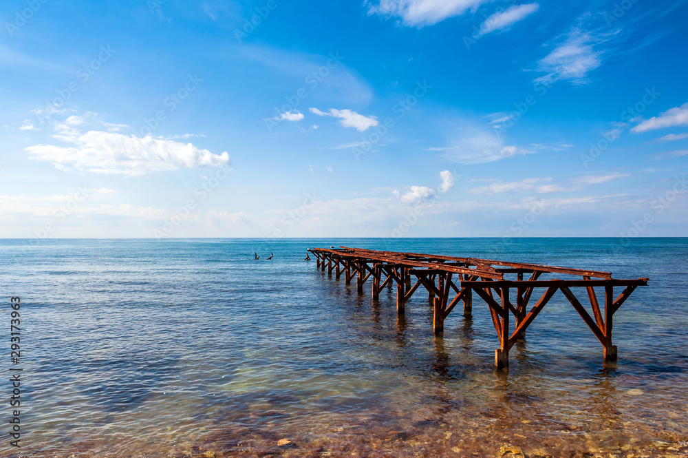 Fototapeta premium Old rusty pier