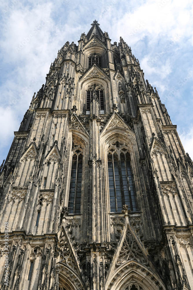 Fototapeta premium Cologne Cathedral in Cologne, Germany