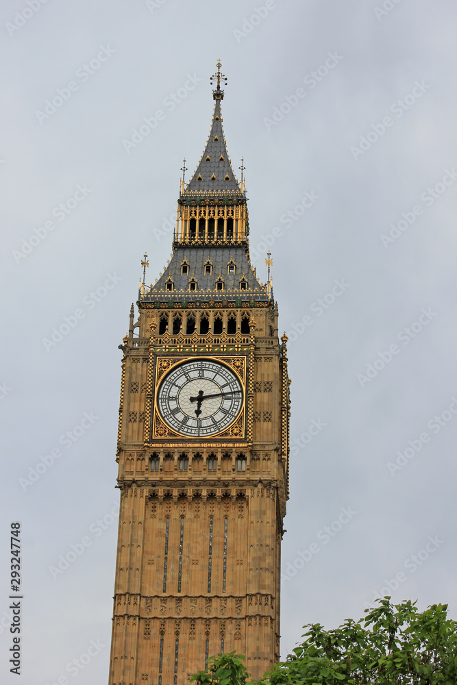 Big Ben elizabeth tower