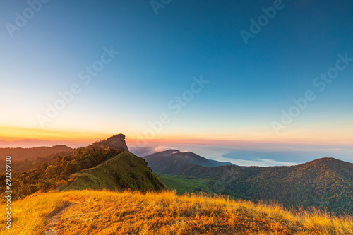 Cuadro en lienzo Landscape of Doi Mon Chong, Chiangmai, Thailand.
