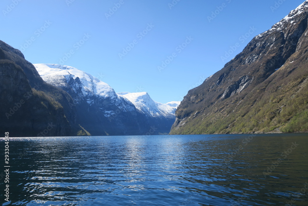 Fototapeta premium The wonderful Geiranger fjord in Norway in the spring